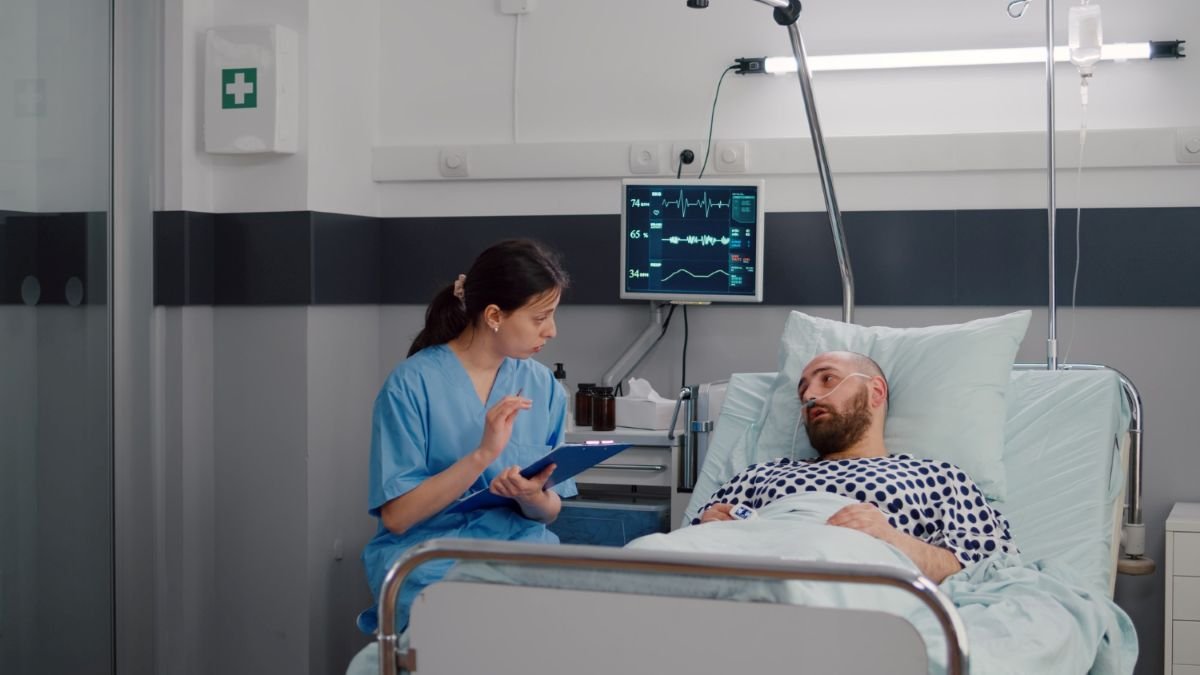 What is Critical Care? A Complete Patient & Family Guide to ICU Care
