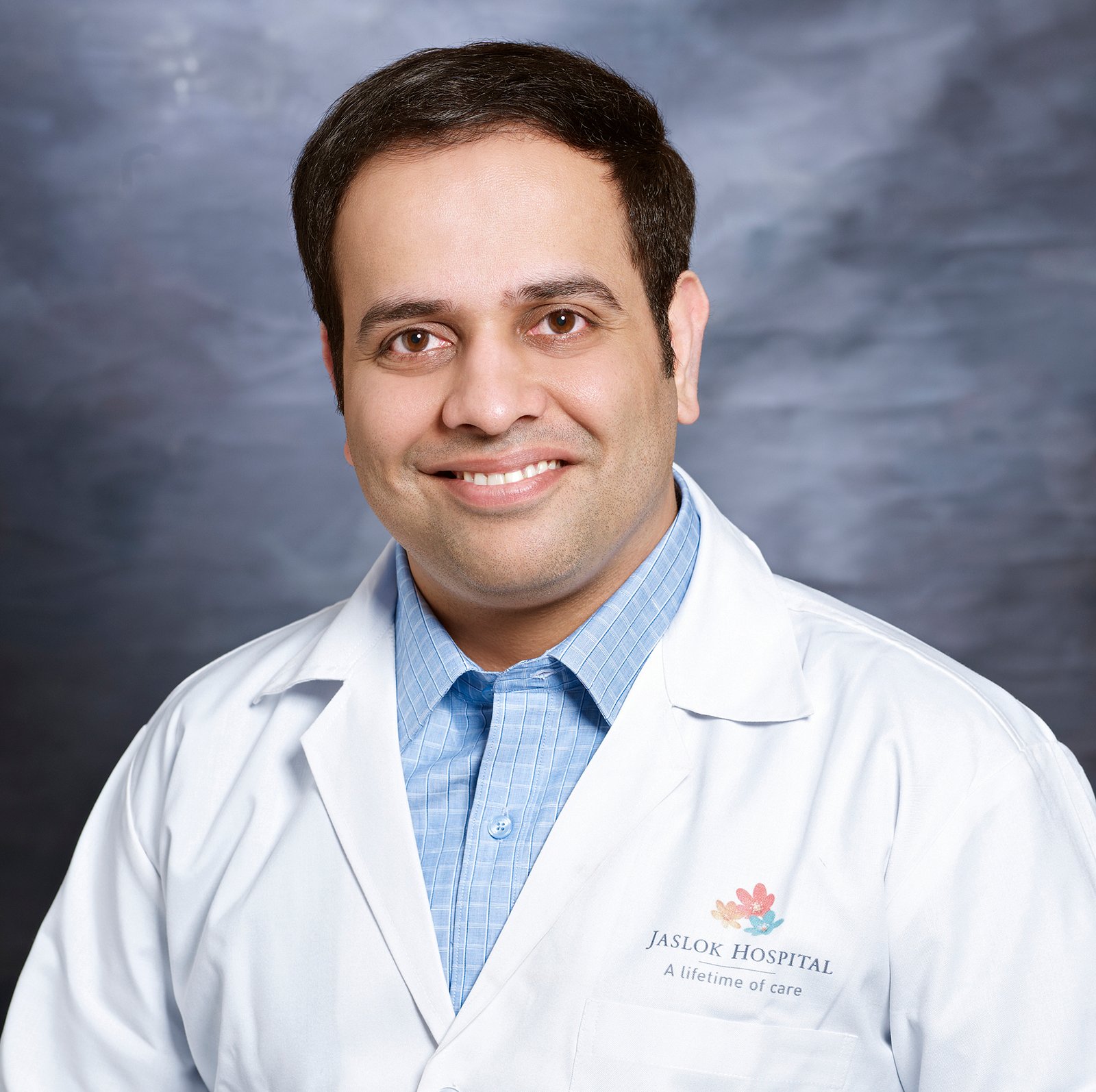 Dr. Shreyas Katharani