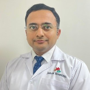 Dr. Akshay Deshpande